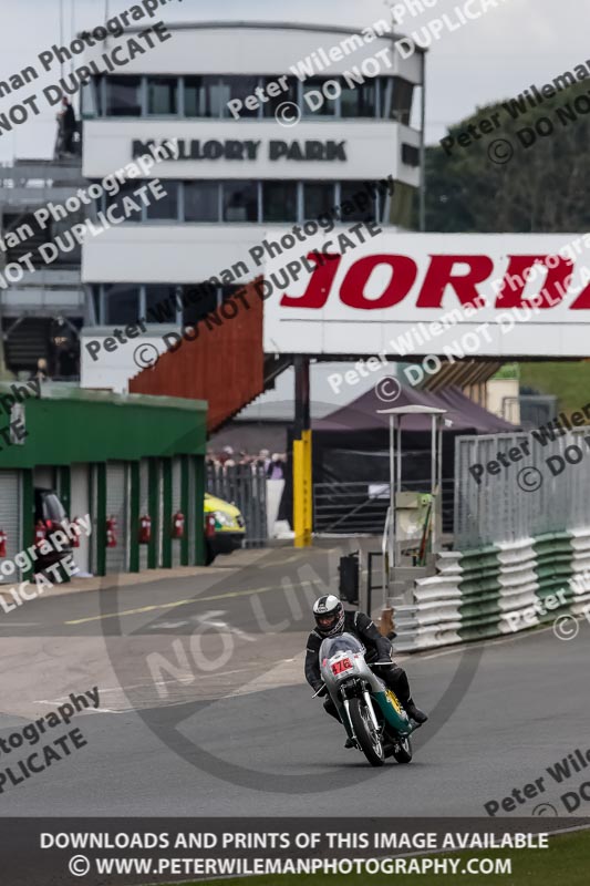 Vintage motorcycle club;eventdigitalimages;mallory park;mallory park trackday photographs;no limits trackdays;peter wileman photography;trackday digital images;trackday photos;vmcc festival 1000 bikes photographs